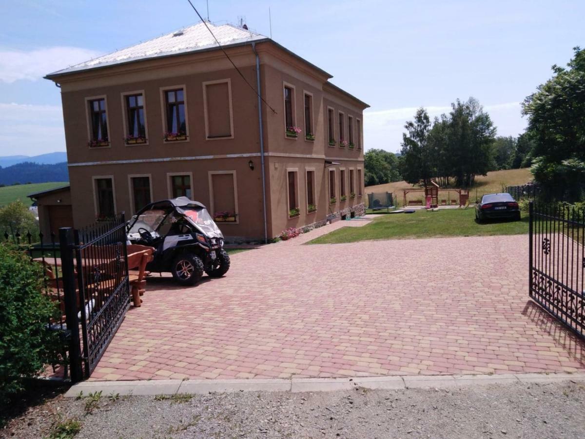 Pension Stara Skola Vysoke Zibridovice Exterior foto